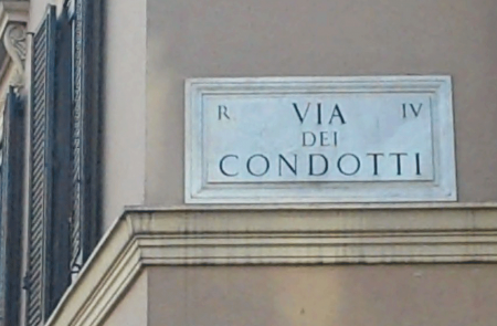 Via Condotti Rome | italycreative.it
